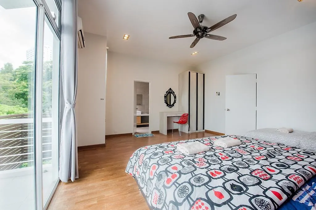New Shamrock Beach Villas Seaview Batu Ferringhi