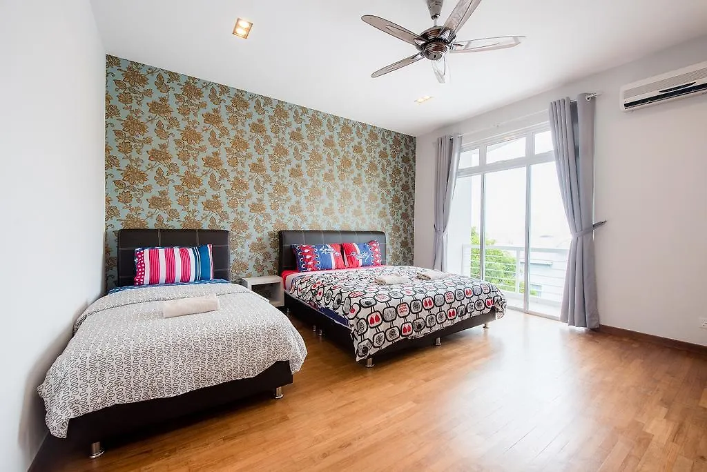 New Shamrock Beach Villas Seaview Batu Ferringhi Malajzia
