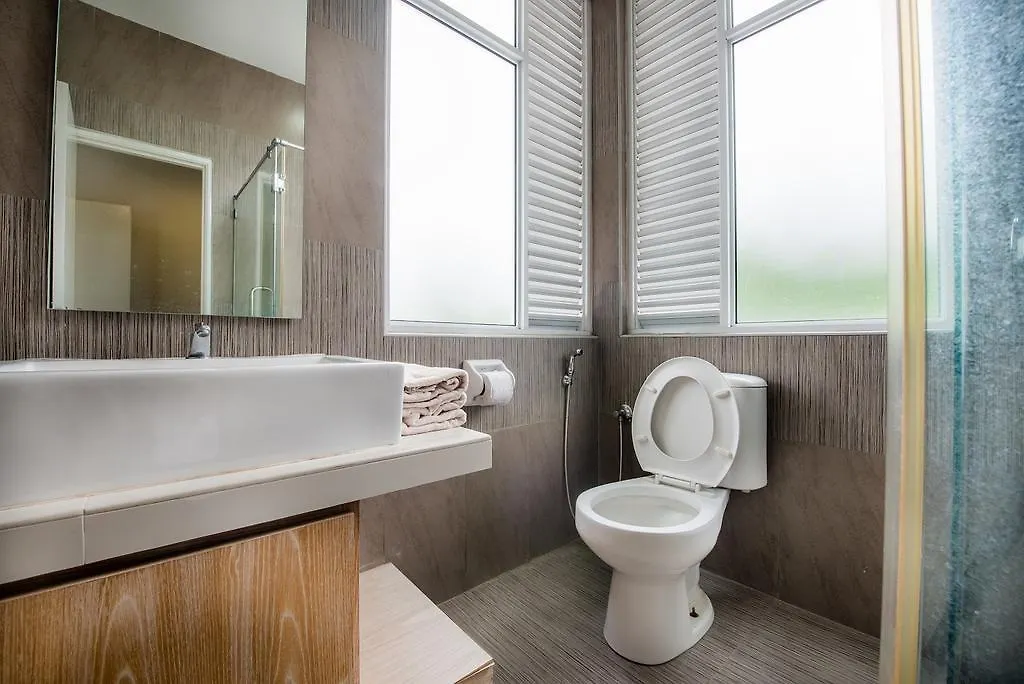 New Shamrock Beach Villas Seaview Batu Ferringhi Malajzia